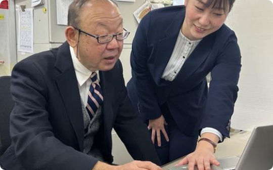 企業インタビュー者